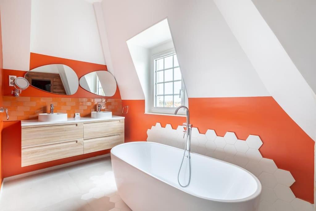 Appartement De 100M2 Dans Un Parc A 20 Mn Du Centre De Paris Garches ภายนอก รูปภาพ