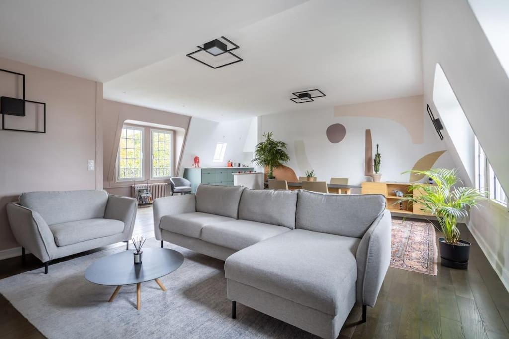 Appartement De 100M2 Dans Un Parc A 20 Mn Du Centre De Paris Garches ภายนอก รูปภาพ
