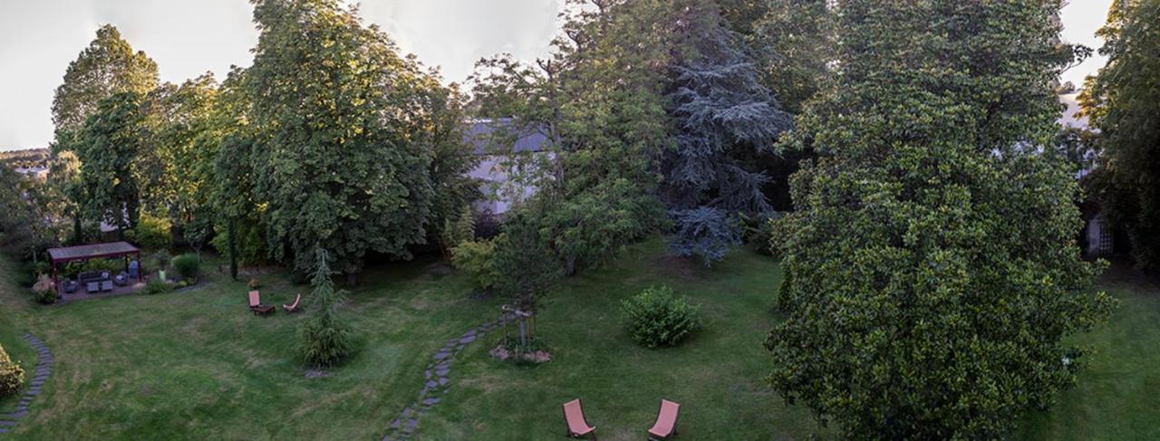 Appartement De 100M2 Dans Un Parc A 20 Mn Du Centre De Paris Garches ภายนอก รูปภาพ